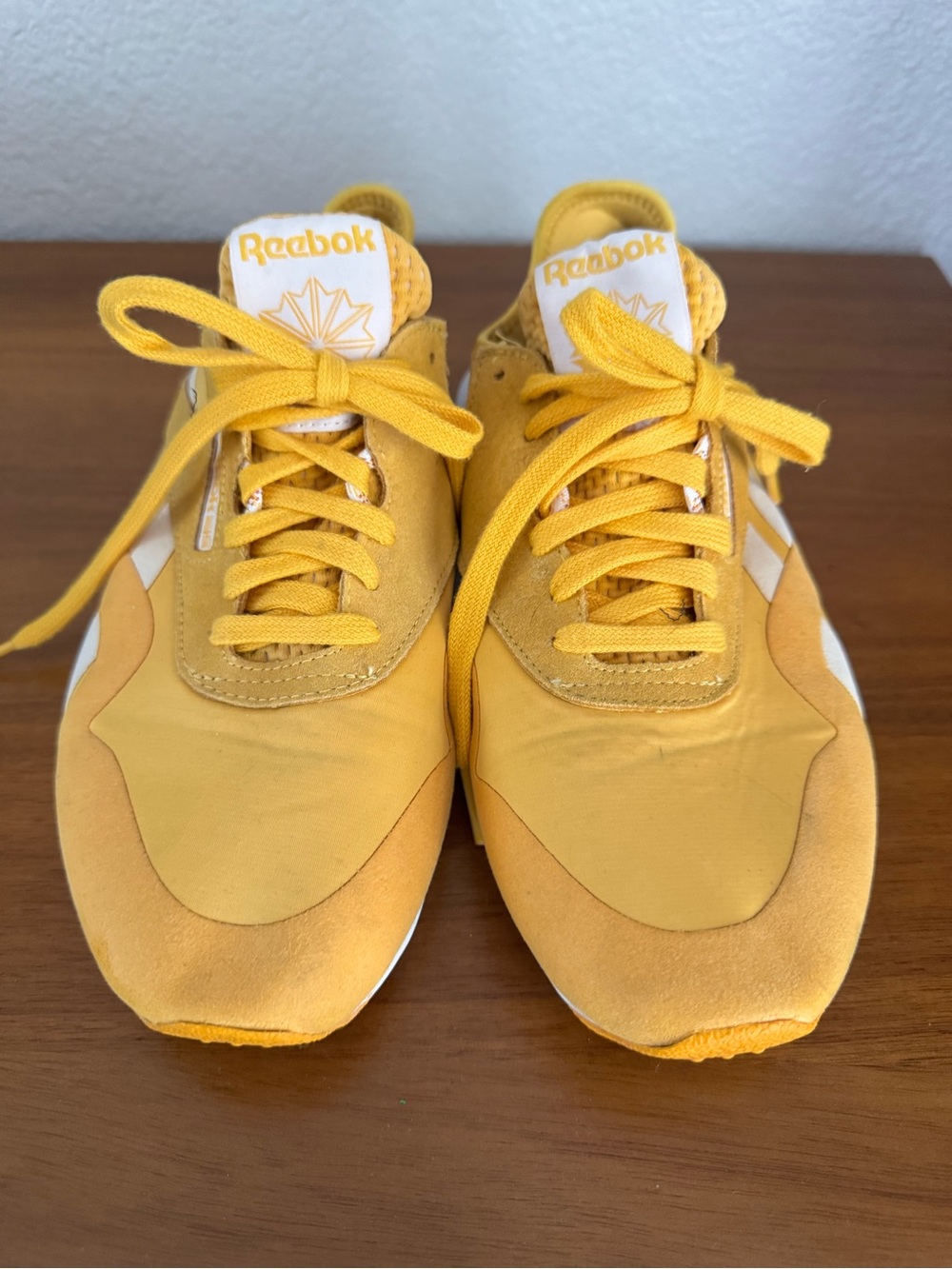 Reebok Womens Classic Yellow Sneakers 8.5